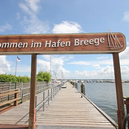 Urlaub In Strandnaehe Und In Idyllischer Lage - Waldidyll Ruegenglueck Apartment Breege