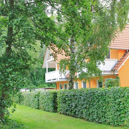 Urlaub In Strandnaehe Und In Idyllischer Lage - Waldidyll Ruegenglueck Apartment *